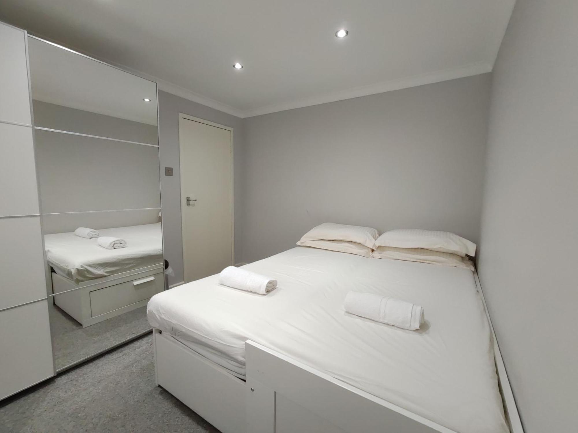 Elegant 3-Bedroom Home, Sleeps Up To 5 Guest. South Ockendon Εξωτερικό φωτογραφία